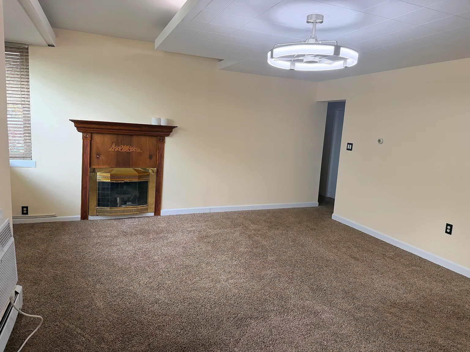 3 bed, 1391 sqft, $1,800 — Photo 1