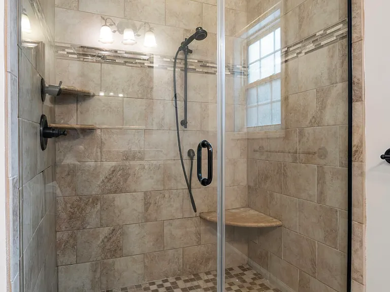 1350 Monticello Dr — Photo 15