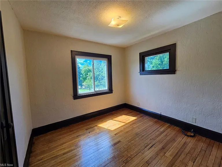 5223 Paine Ave — Photo 9