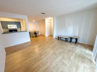 3705 SW 27th St APT 515, Gainesville, FL 32608