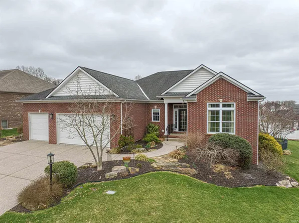909 Uriel Ct, Evansville, IN 47725