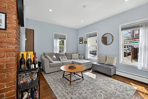 112 H St #1 Photo 1