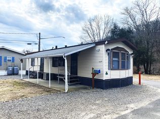 13 1st St, Beacon Falls, CT 06403