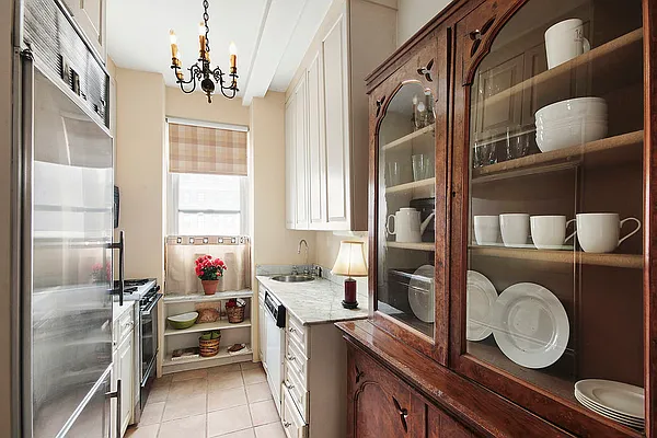 Sold by Corcoran | media 16