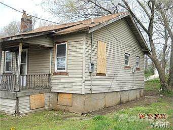 4th image of 6361 Hobart Ave
