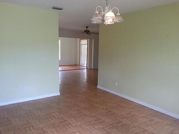3rd image of 12725 85th St