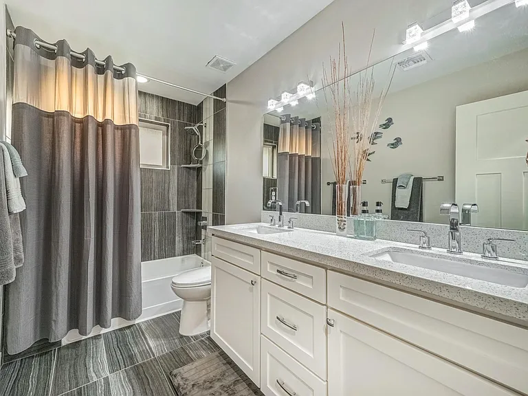 4623 E Earll Dr — Photo 24