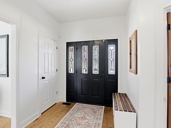 4th image of 1817 Connemara Ct