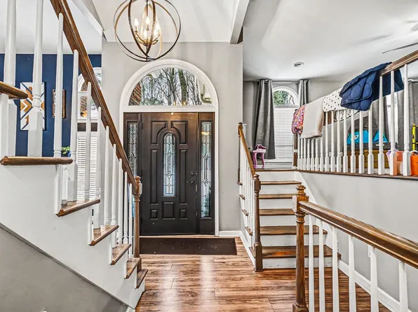 2202 Woodmont Dr, Springfield, TN 37172