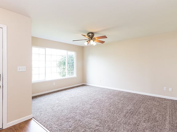 4th image of 7284 Salazar Dr