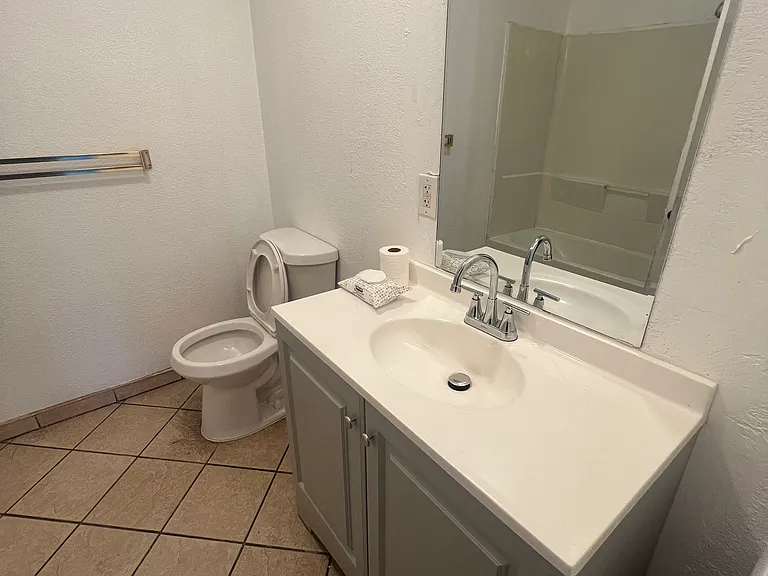 409 Fabian St — Photo 7