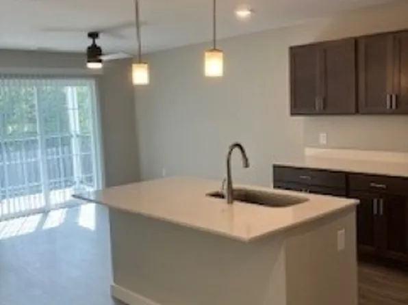 Bluff Crossing Apartments