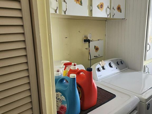4th image of 703 Fresh Pond Ave Unit 63