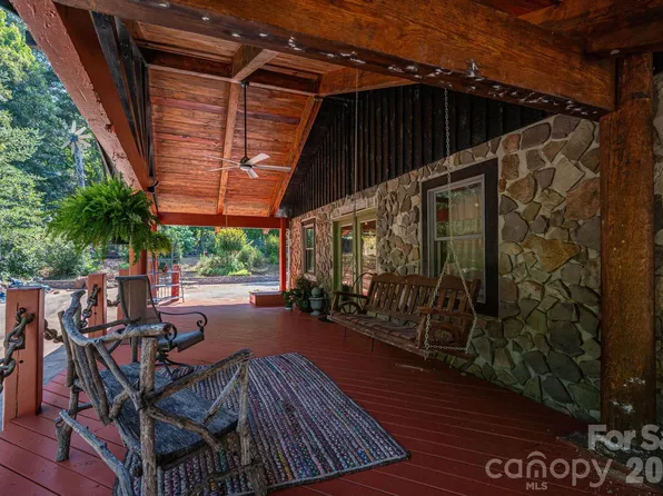 120 Wiggins Ln, Kings Mountain, NC 28086