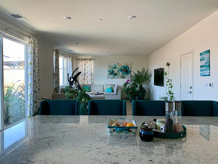 2050 Brighton Dr — Photo 28