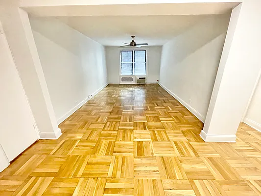 Rented by Oxford Property Group | media 26