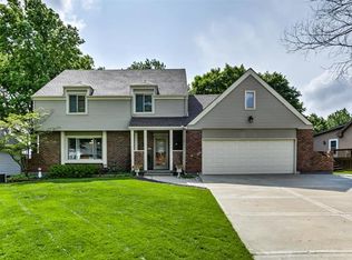 9724 N Charlotte St, Kansas City, MO 64155