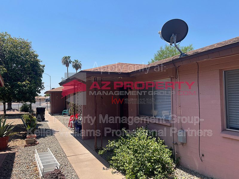1st image of 2228 E Broadway Rd