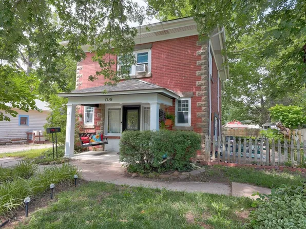 709 Harter St, Winfield, KS 67156