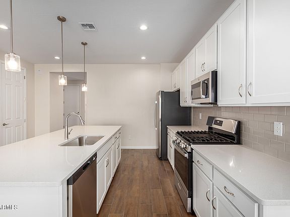 5th image of 17826 W BLUE SKY Drive