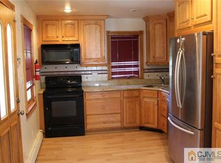 245 Benjamin Ave, Iselin, NJ 08830