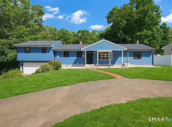 3rd image of 16 Crestview Terrace