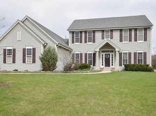 1972 Foxcroft Ln, Waukesha, WI 53189