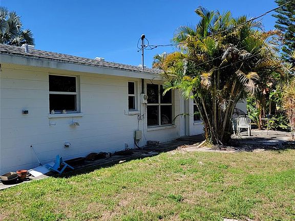 5th image of 6643 Bluewater Ave
