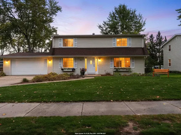 2075 W Vista Cir, De Pere, WI 54115