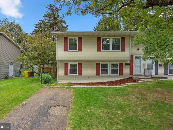 706 Chapelgate Dr, Odenton, MD 21113