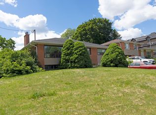 153 Newton Dr, Toronto, ON M2M2N4