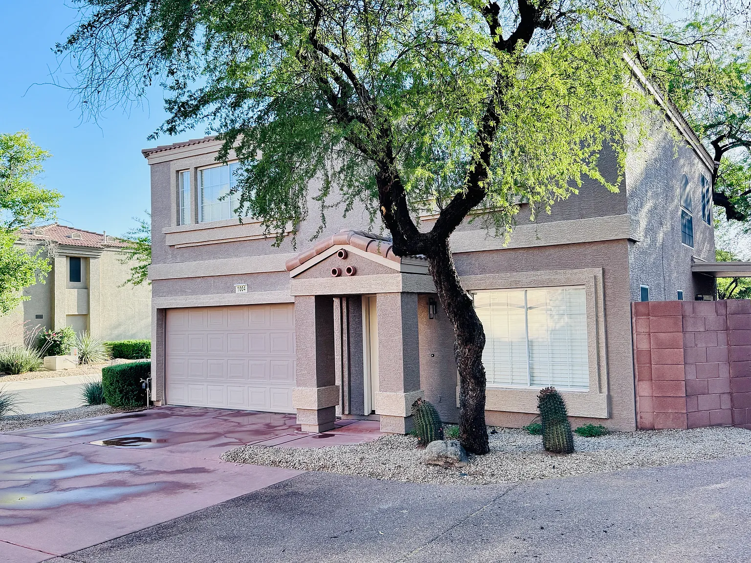 3 bed, 2.5 bath, 1583 sqft, $2,300 — Photo 3