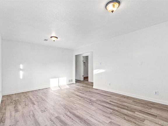 4th image of 6743 King Street