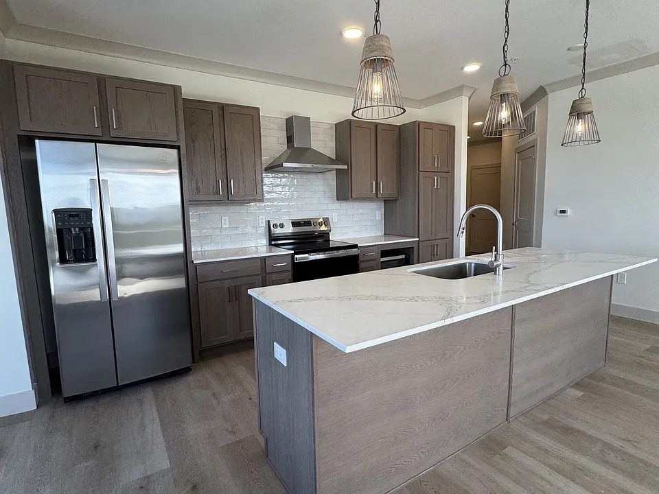 Lofts at Headwaters Park