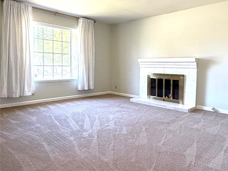 9068 Posada Way — Photo 6