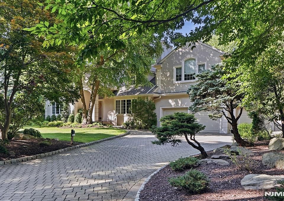 1st image of 19 Forest Street