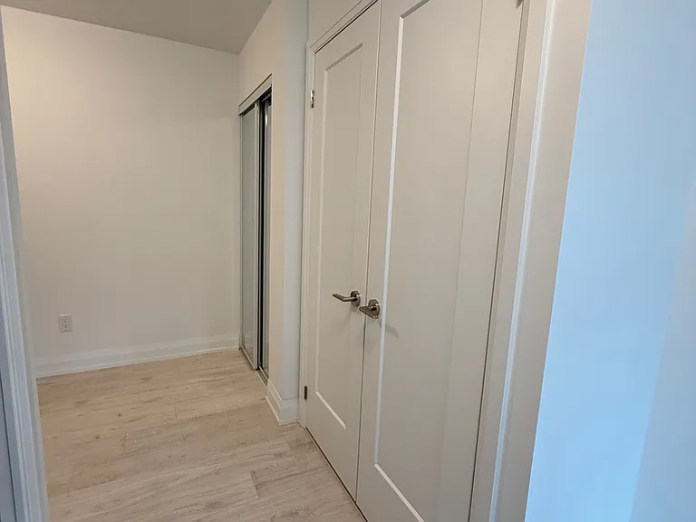 20 Soudan Ave #1907 — Photo 20