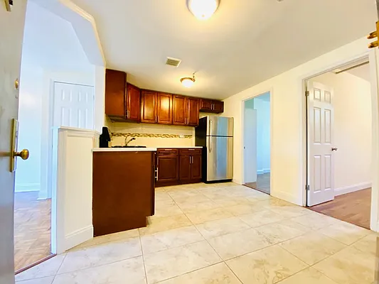 Rented by Blue Egg Realty Corp | media 15