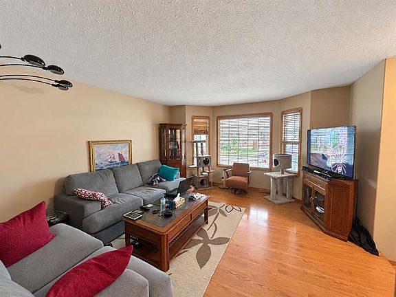 5th image of 4507 W 74th St