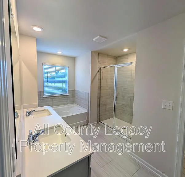 2969 Champions Way — Photo 8