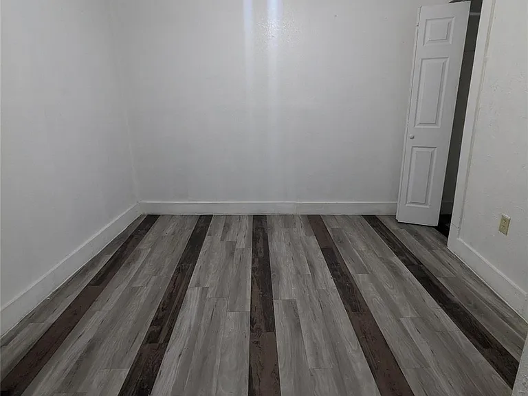9129 Oak Knoll Ln — Photo 15