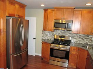 3640 Academy Rd, Philadelphia, PA 19154