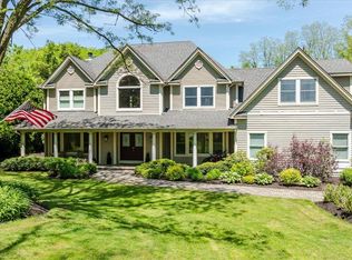 329 Greenlawn Rd, Greenlawn, NY 11740