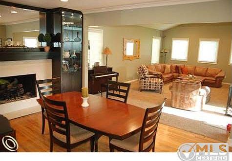 DINING AND LIVING .JPG