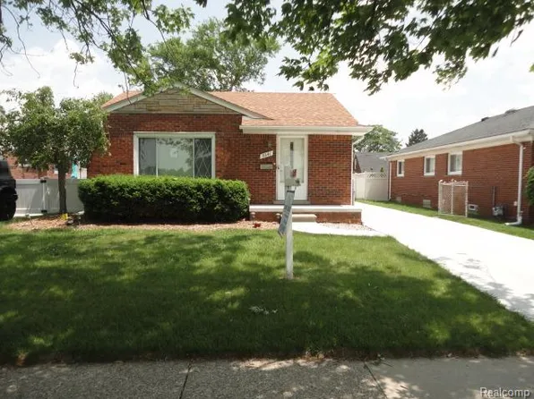 9341 Laurence Ave, Allen Park, MI 48101