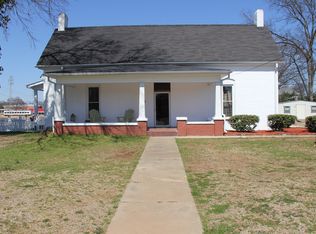 401 2nd St, Tuscumbia, AL 35674