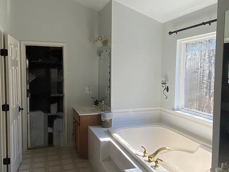 23063 Pembrook Dr — Photo 17