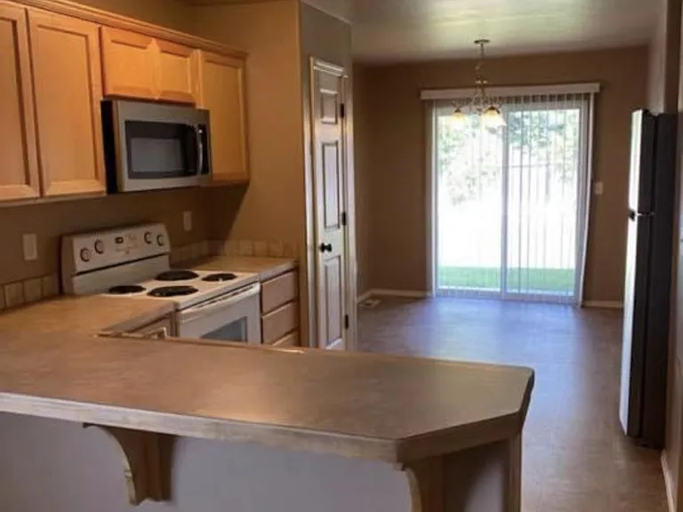 1861 Hoodie Ln — Photo 4