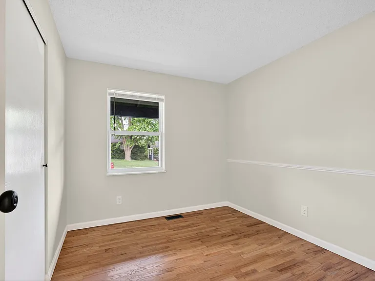 2246 Bensonhurst Dr — Photo 16