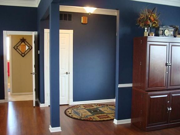 5th image of 9661 Collingwood Dr